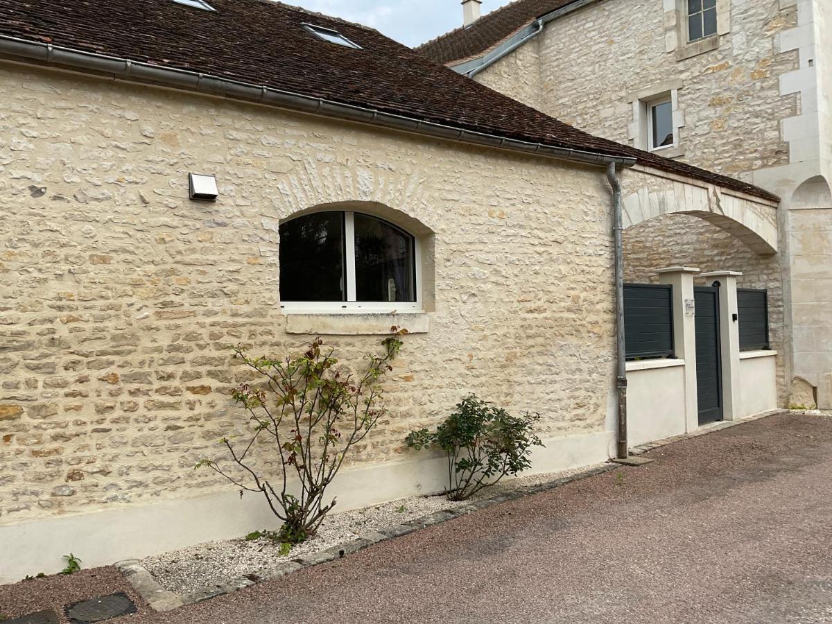 Logis Du Faubourg Petite Maison De Charme, Tranquille, Calme Et Lumineuse Val-de-Mercy Esterno foto